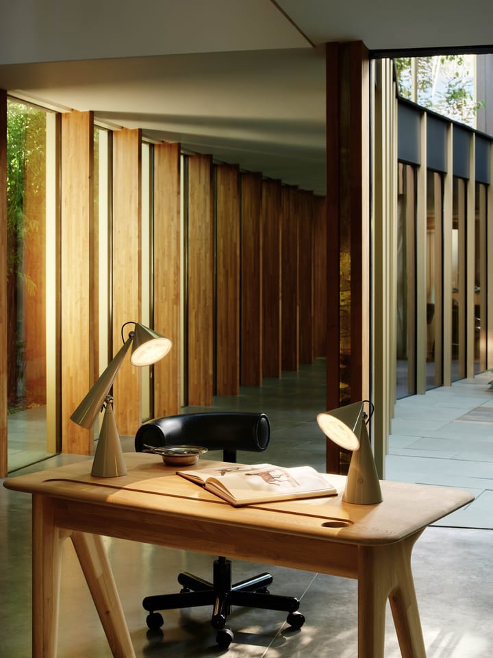 Pose Task LED bordslampa, Gold Tom Dixon
