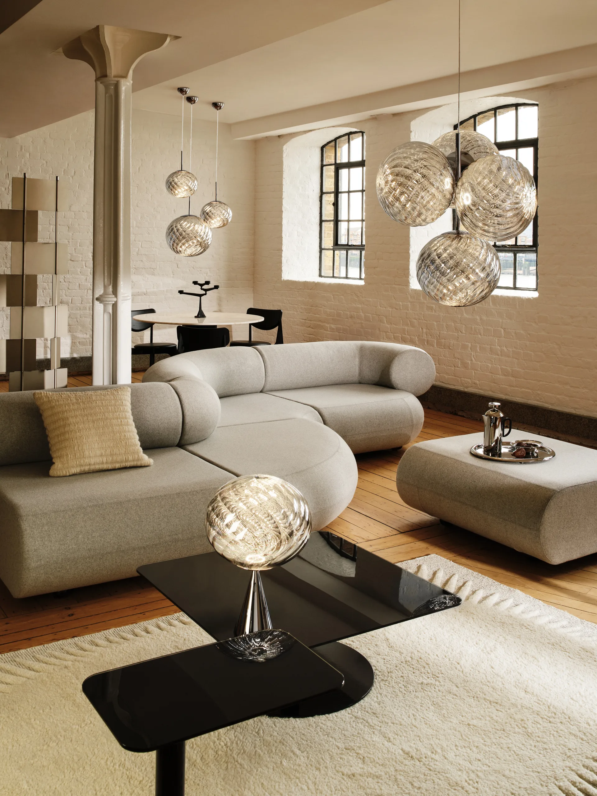 Whirl cone Tablett Tischleuchte, Silber Tom Dixon