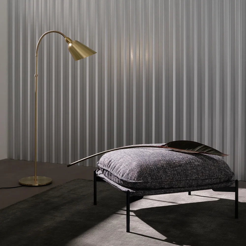 Bellevue AJ7 Floor lamp, Black/steel &Tradition