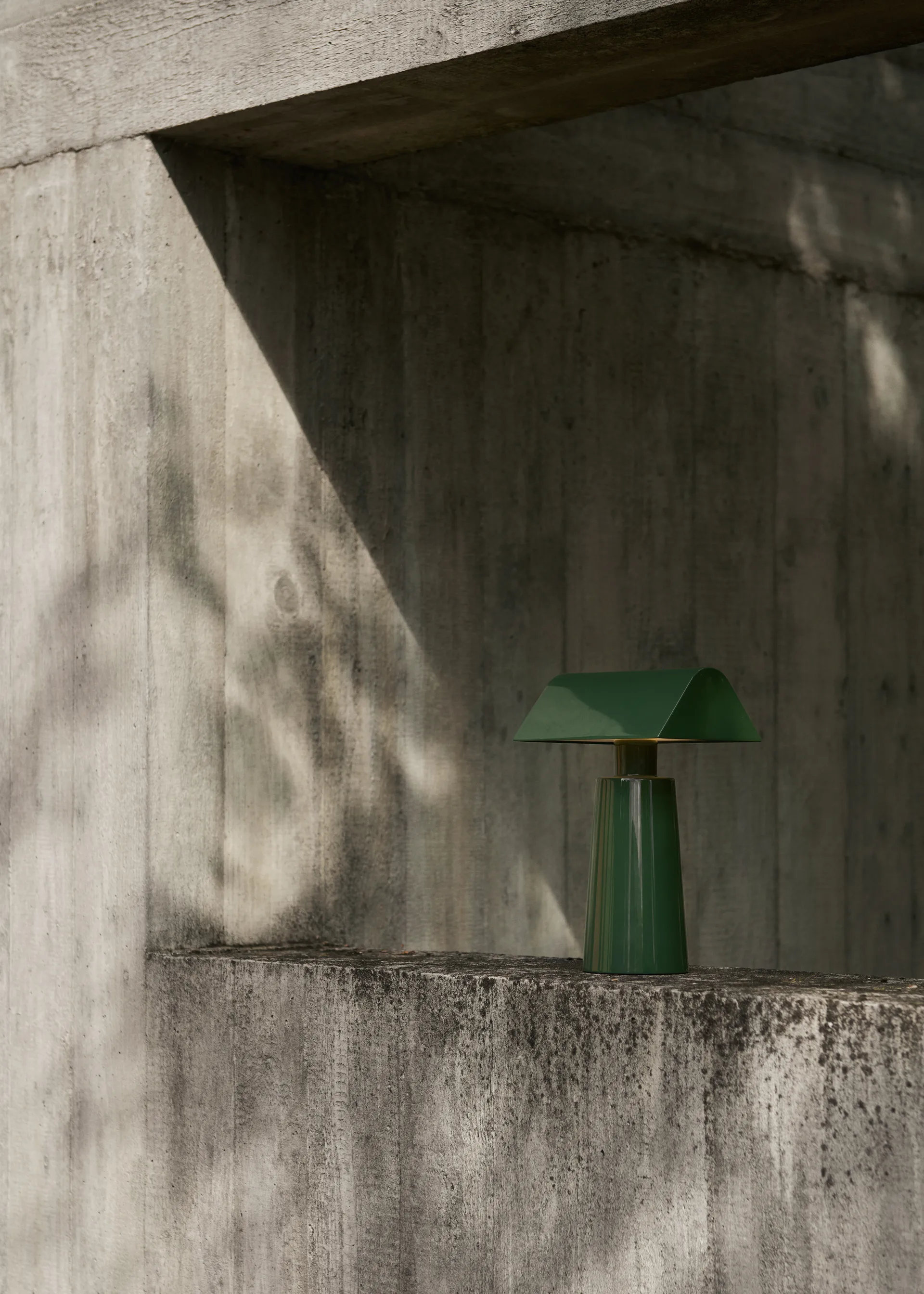 Caret MF1 portabel bordslampa, Forest &Tradition