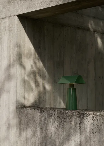 Caret MF1 portabel bordslampa - Forest - &Tradition