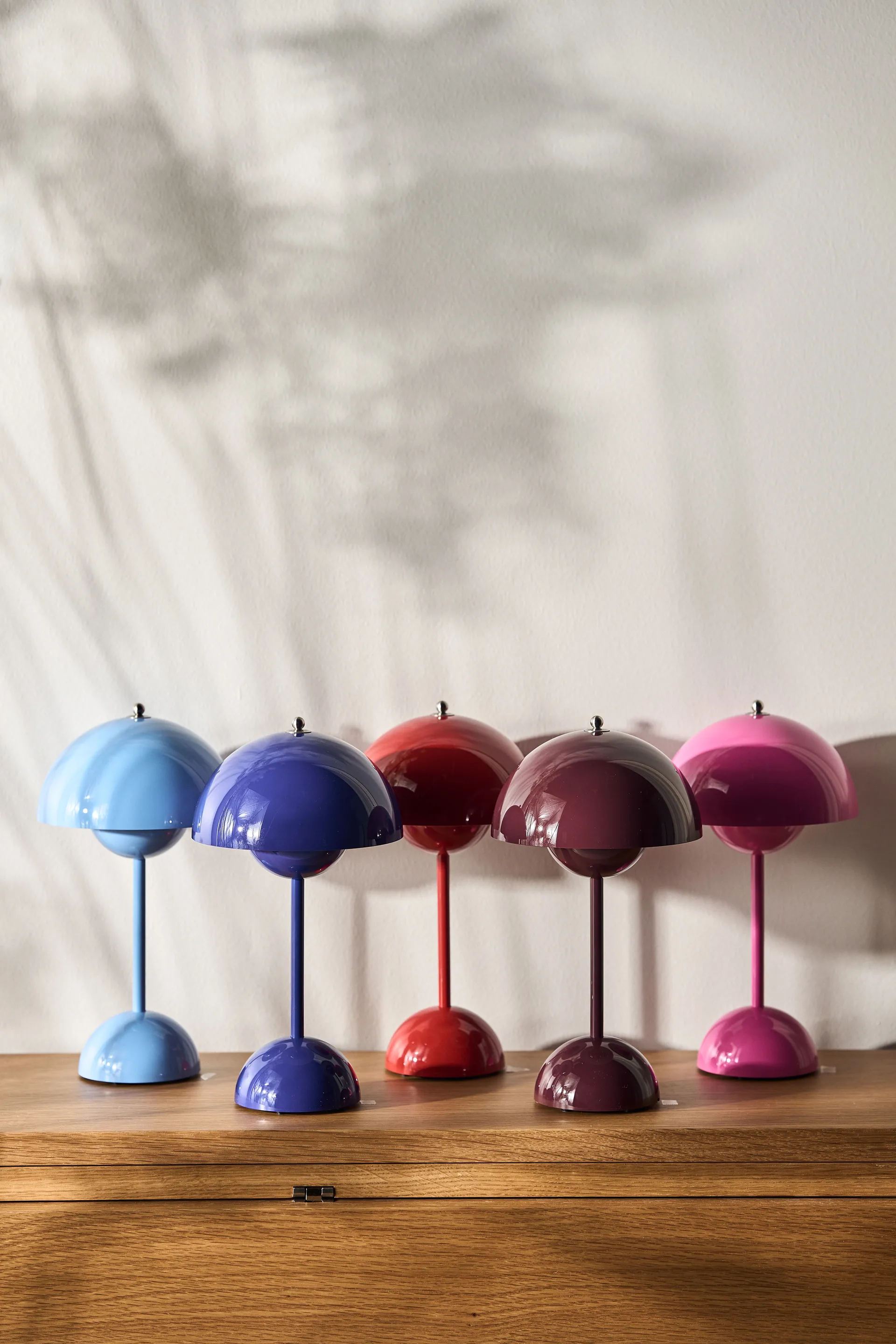 Flowerpot portabel bordslampa VP9, Cobalt blue &Tradition