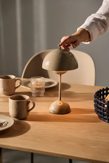 Flowerpot portabel bordslampa VP9 - grå-beige - &Tradition