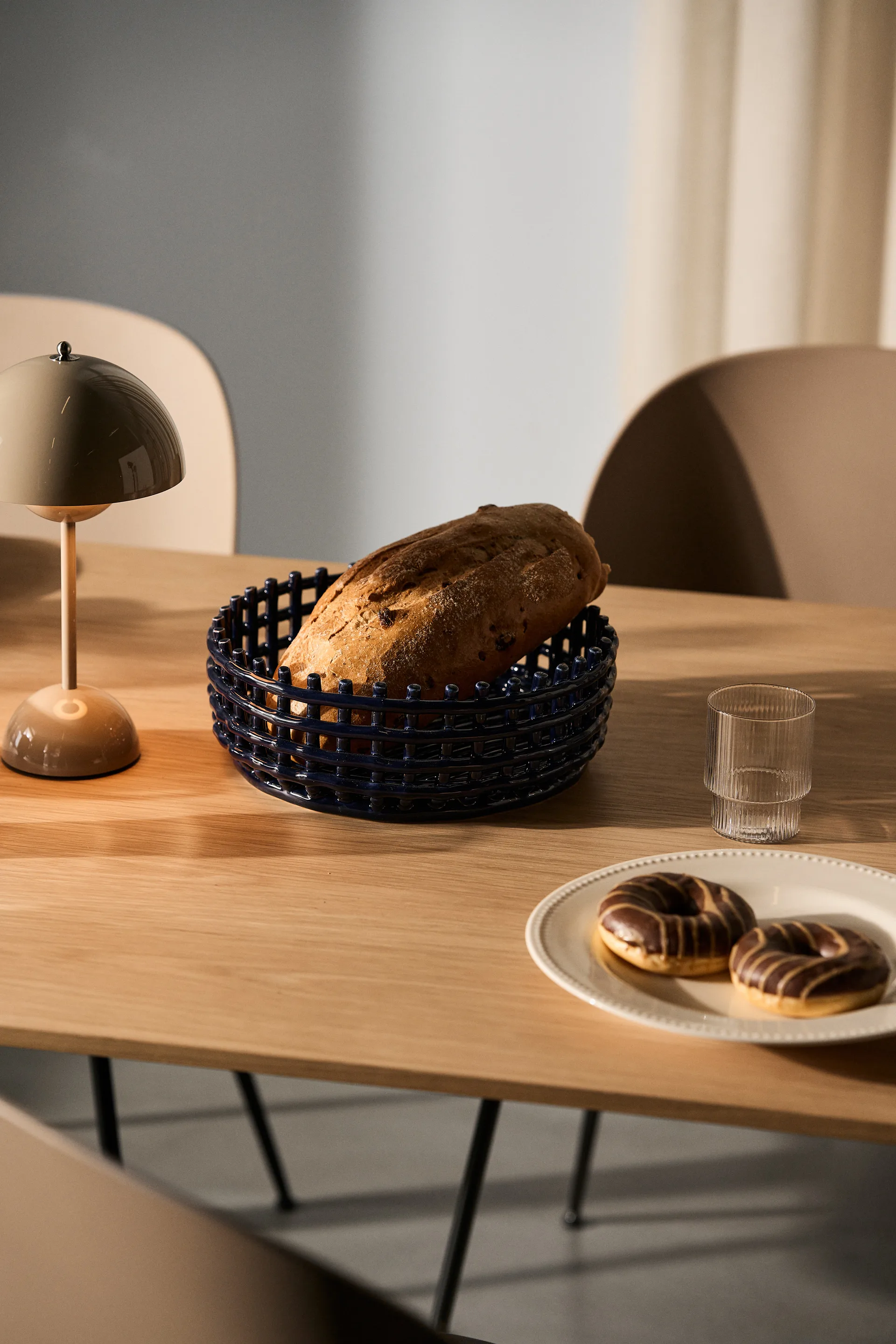 Flowerpot portabel bordslampa VP9, grå-beige &Tradition