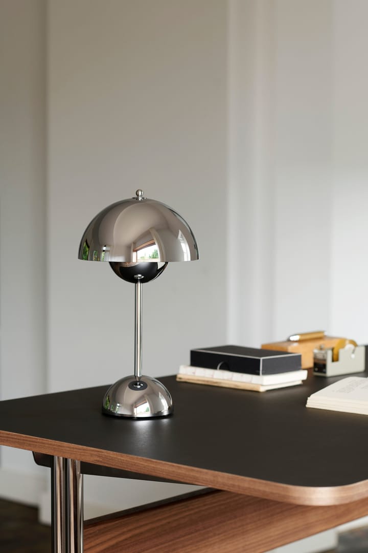 Flowerpot portable table lamp VP9, Chrome &Tradition