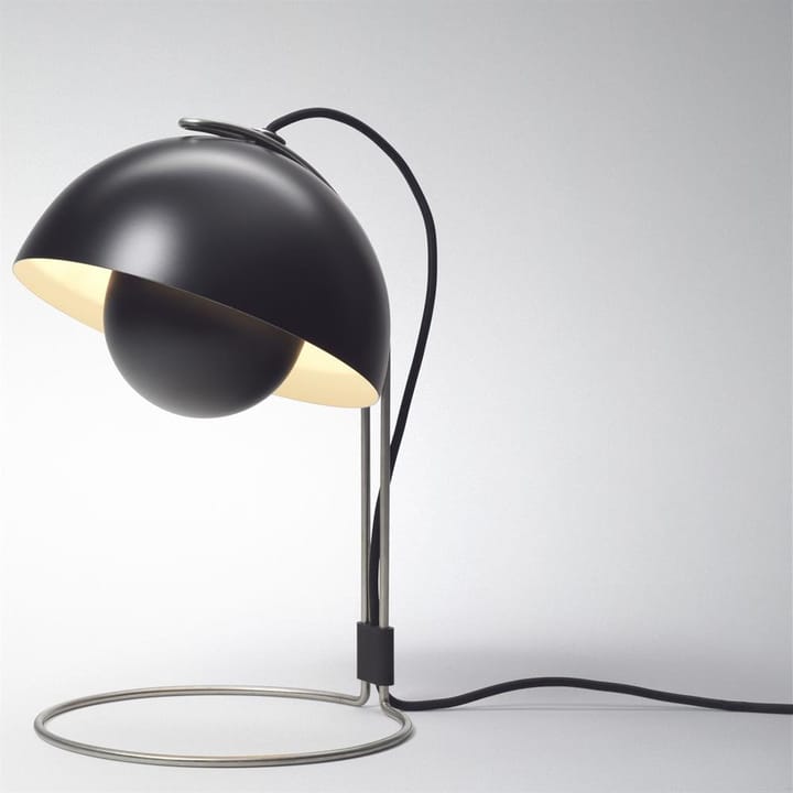 FlowerPot table lamp VP4, mat black &Tradition