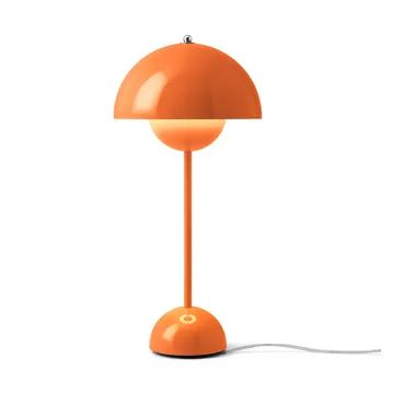 FlowerPot VP3 table lamp - Zesty orange - &Tradition