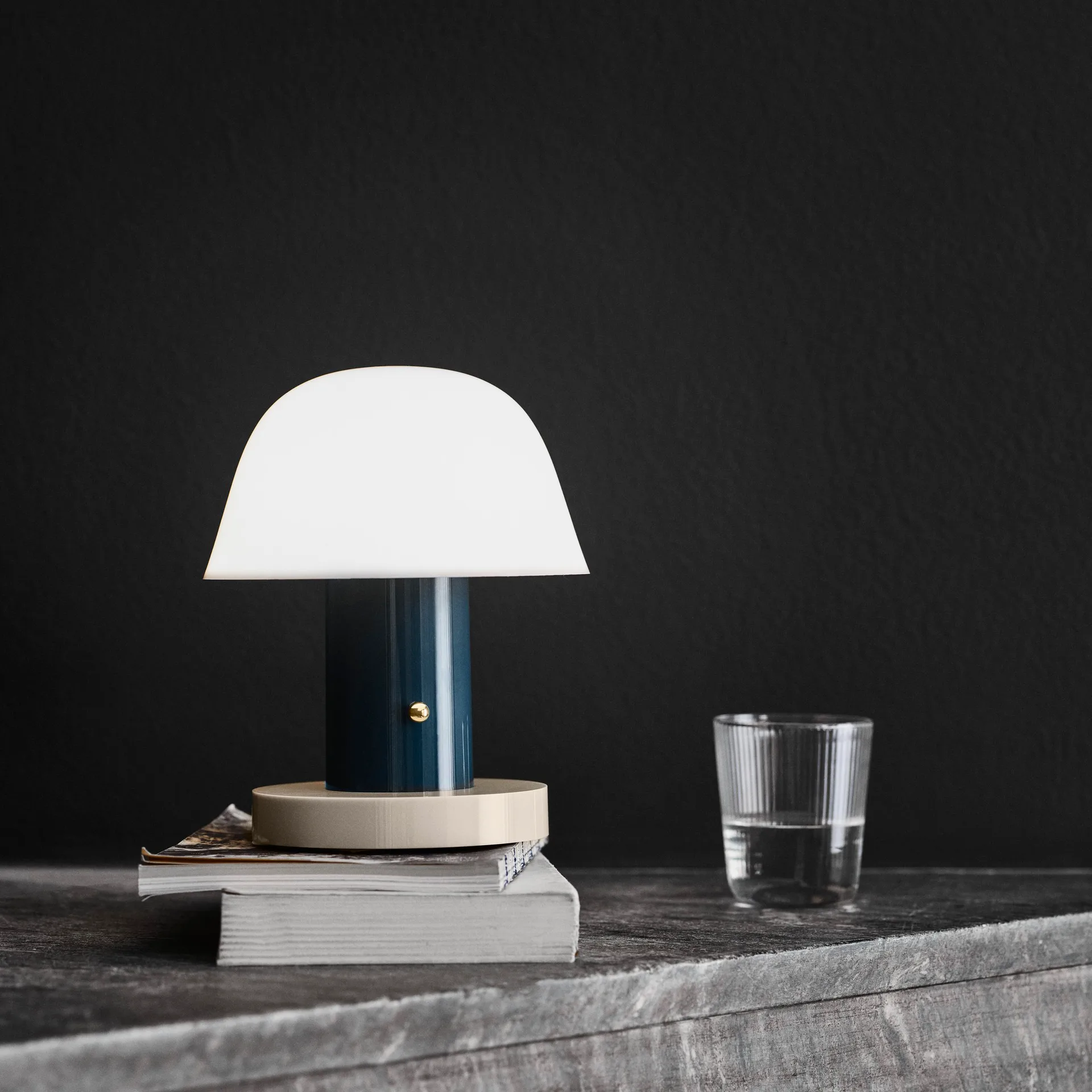 Setago JH27 bordslampa, Twilight-sand &Tradition