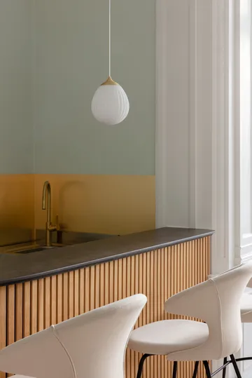 Around The World pendant mini - Brushed brass - Umage