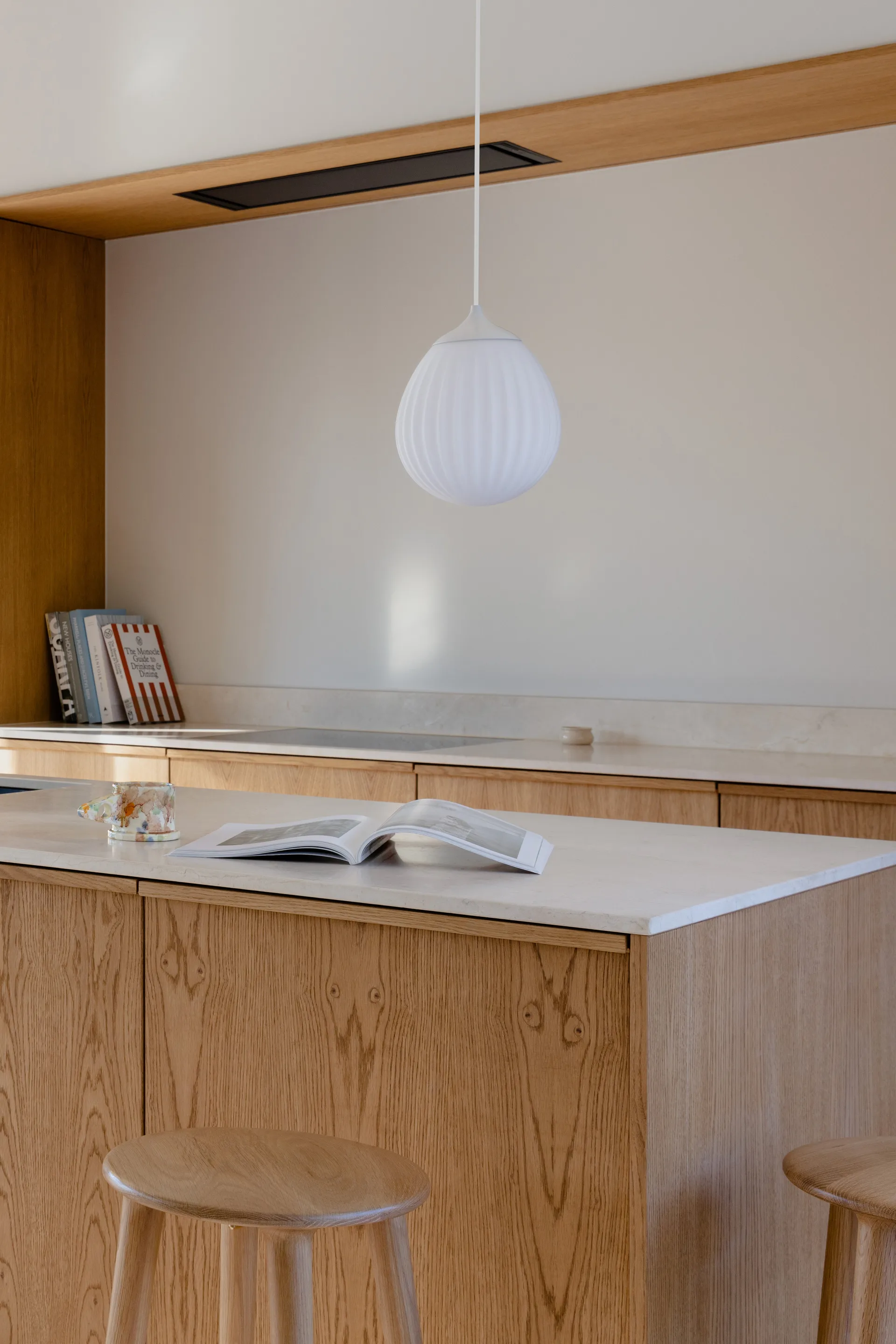 Around The World pendant mini, White Umage