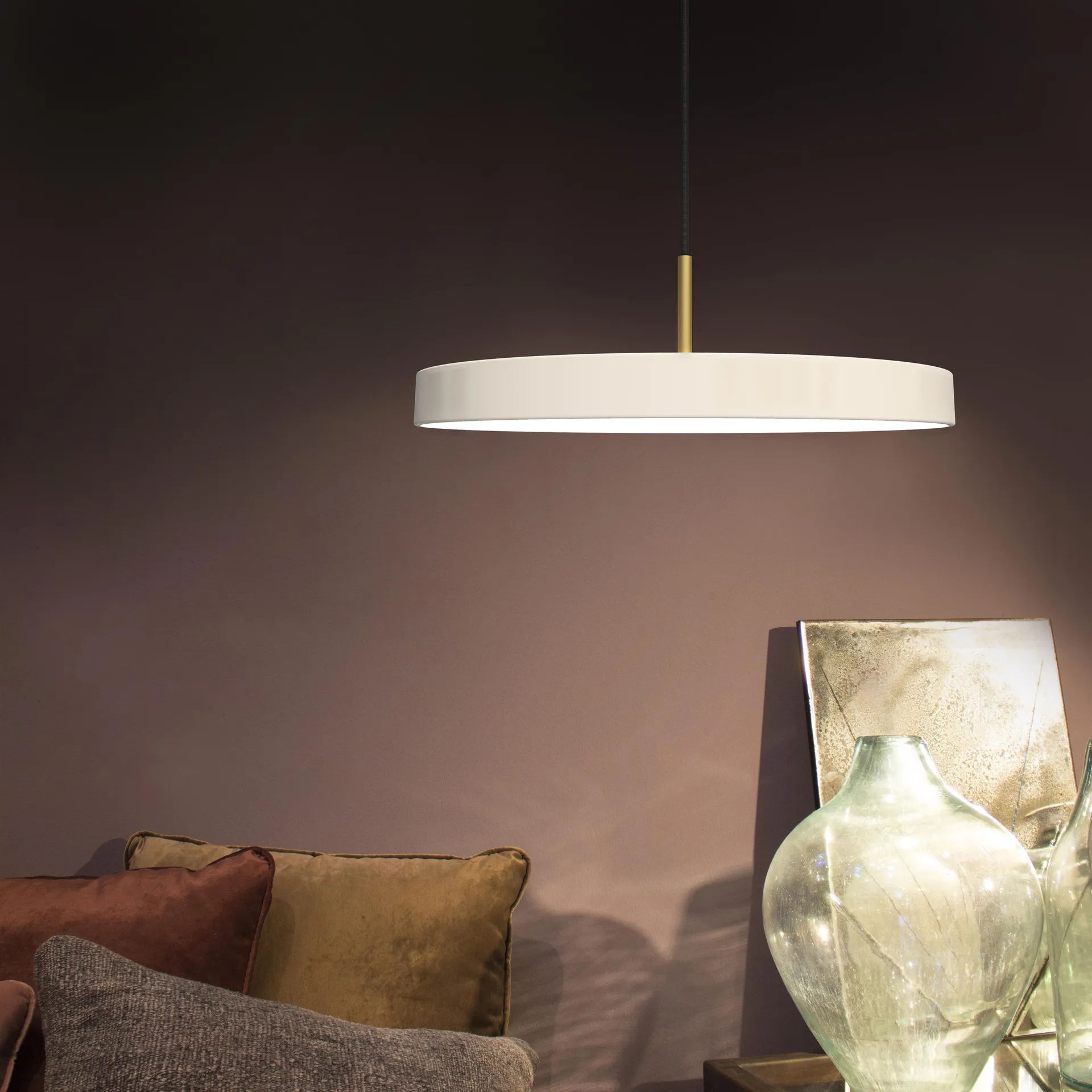 Asteria ceiling lamp, pearl (white) Umage
