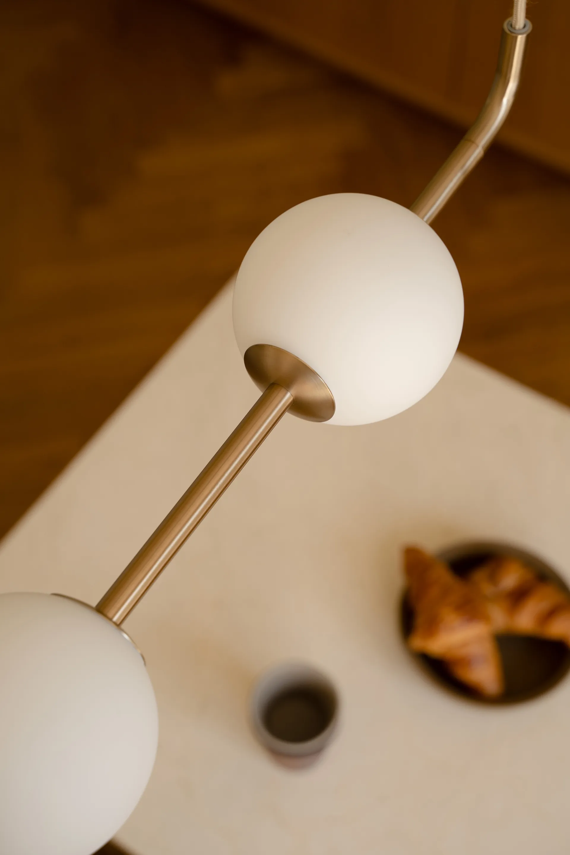 Audrey Linear Pendelleuchte, Brass Umage