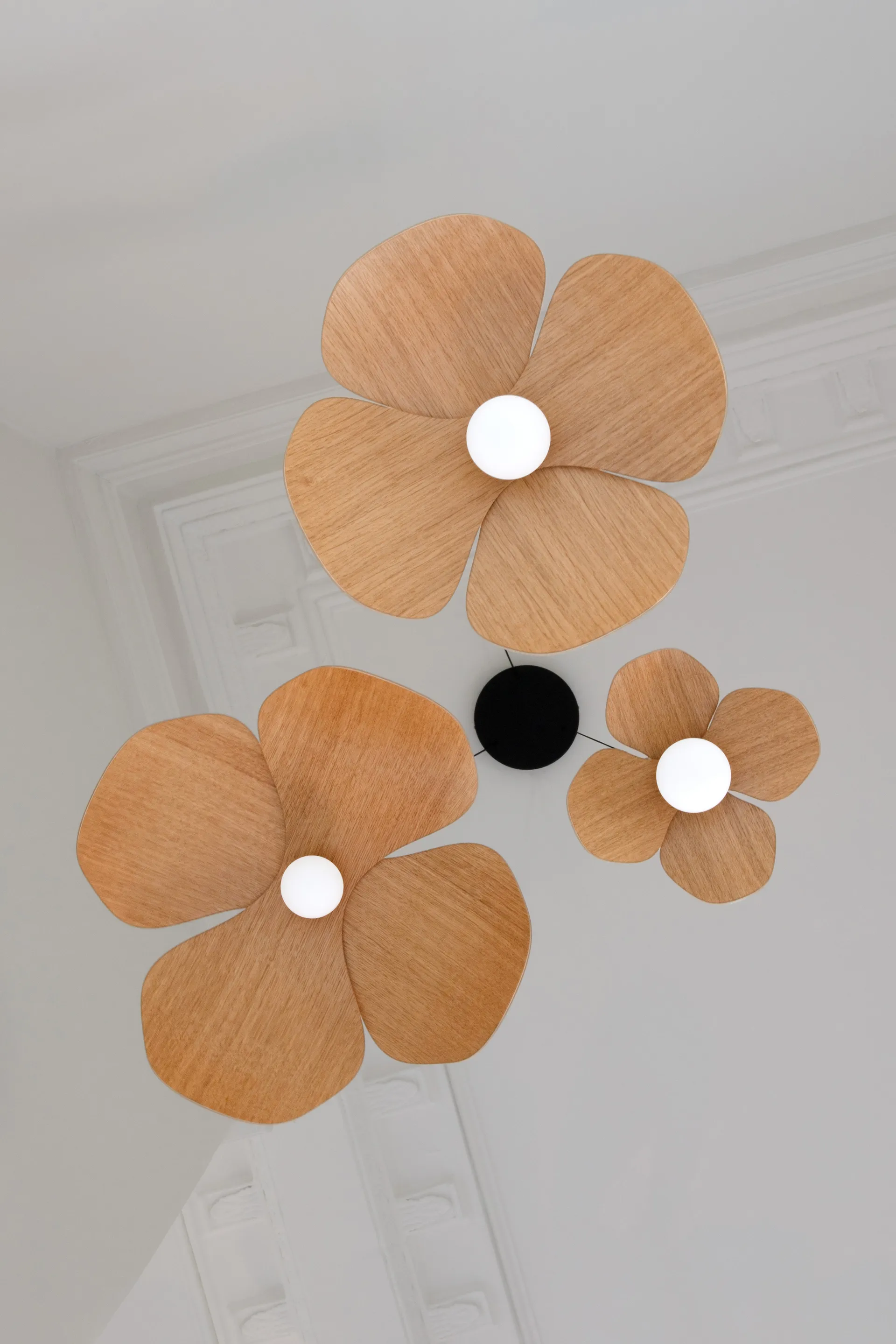 Forget Me Not pendant medium, Oak-cluster 3 Umage