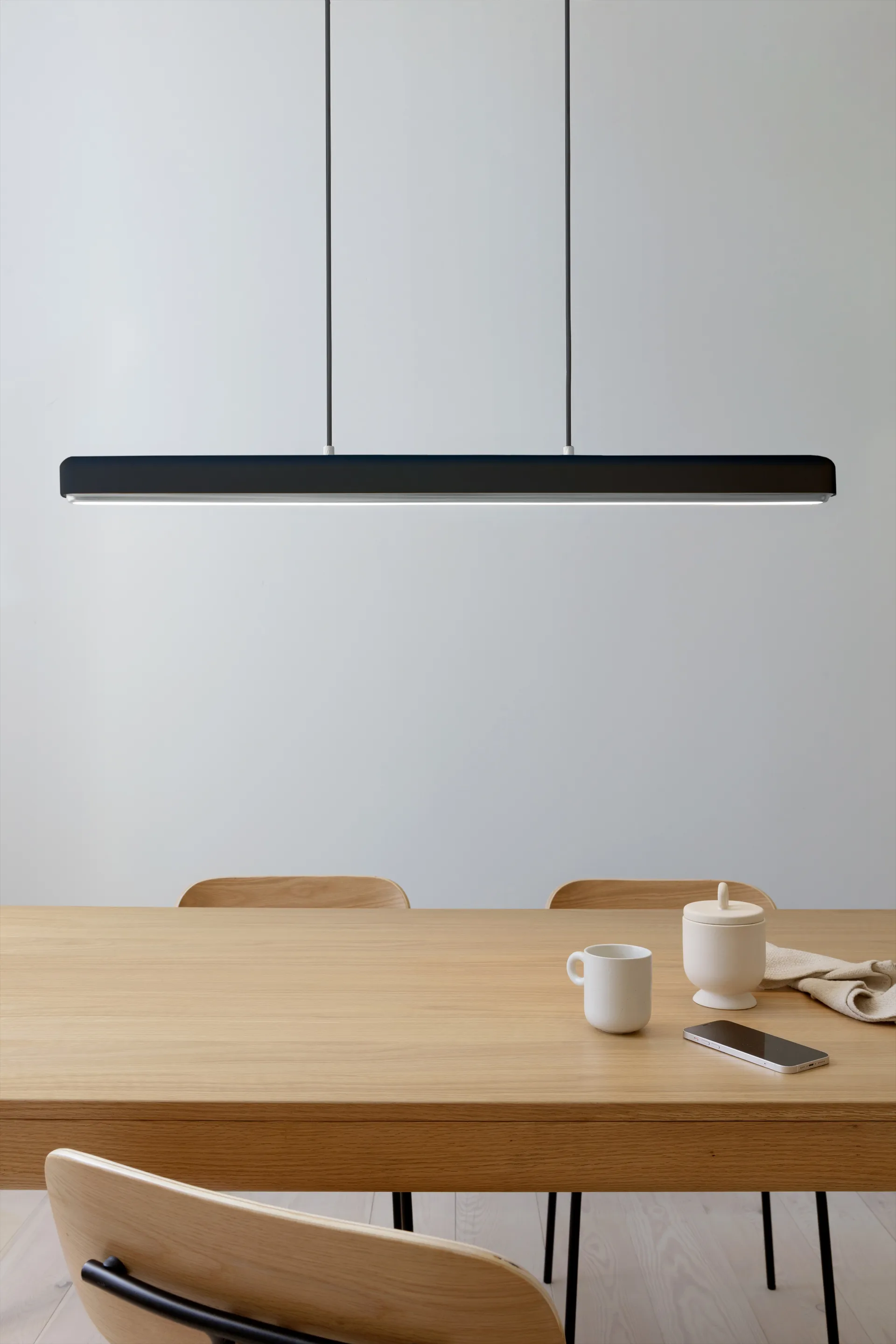 Hazel branch taklampa, Black-steel Umage