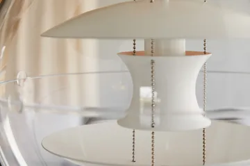 VP Globe Warm Peach ceiling lamp - Ø40 cm - Verpan