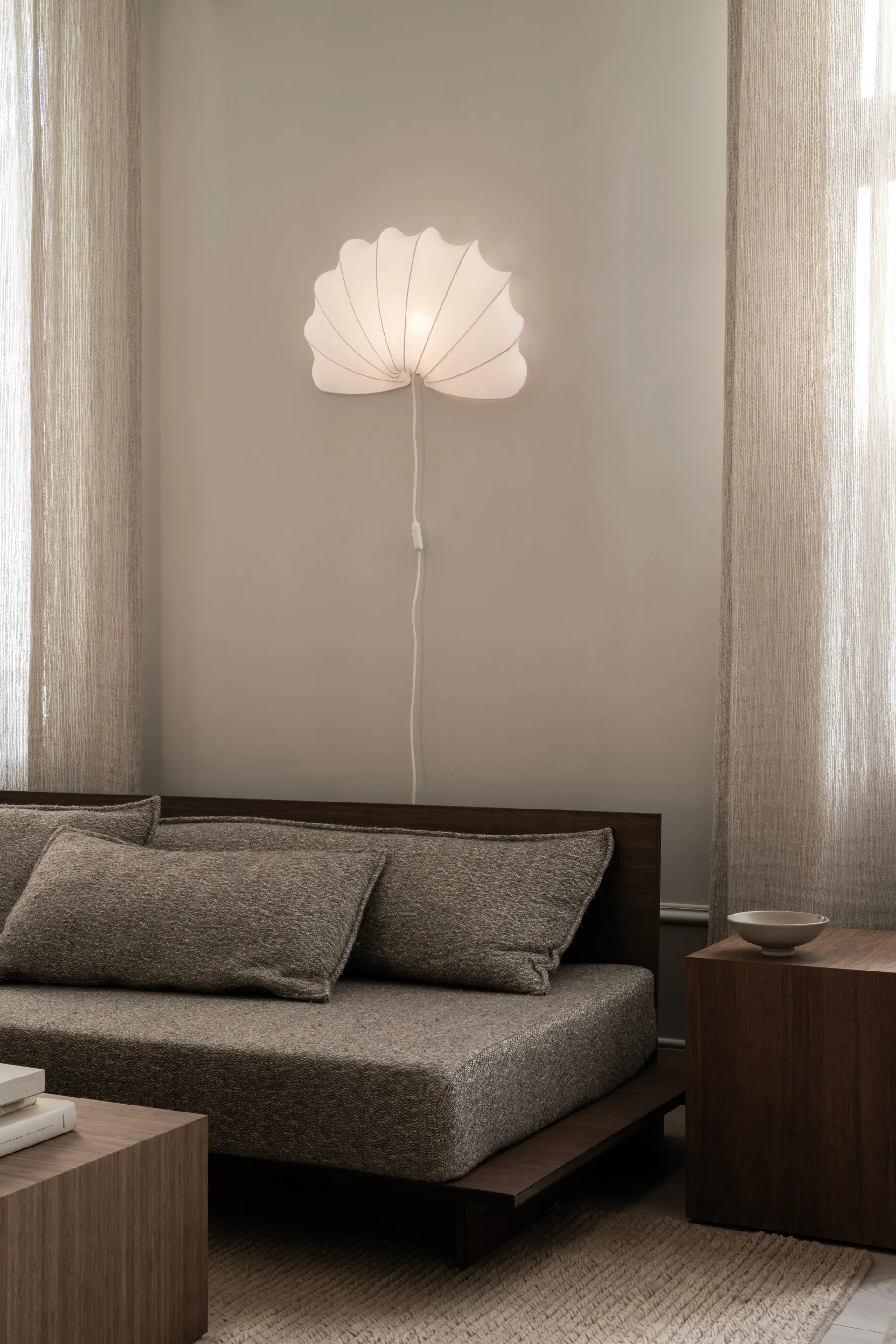 Anna wall lamp L 54 cm, White cotton Watt & Veke