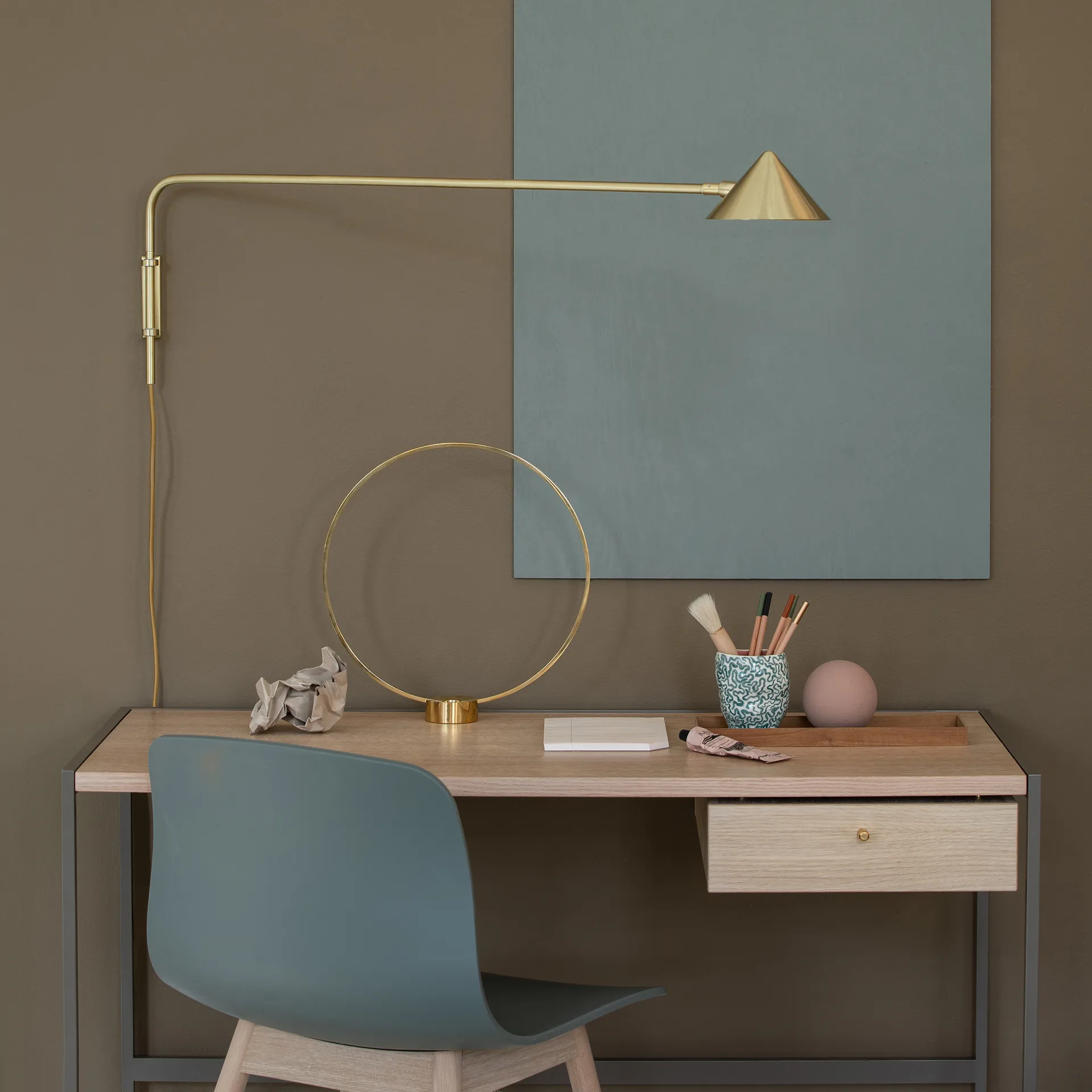 Kelly wall lamp long arm, Gold Watt & Veke