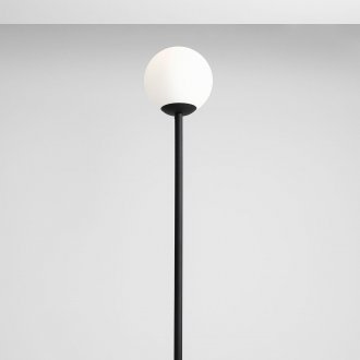 Pinne floor lamp
