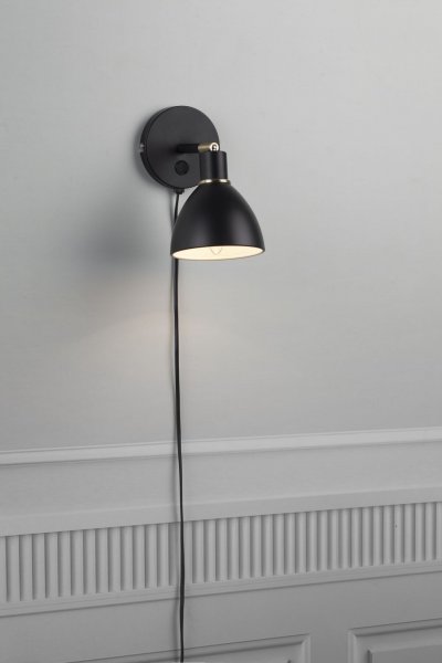 Ray wall lamp