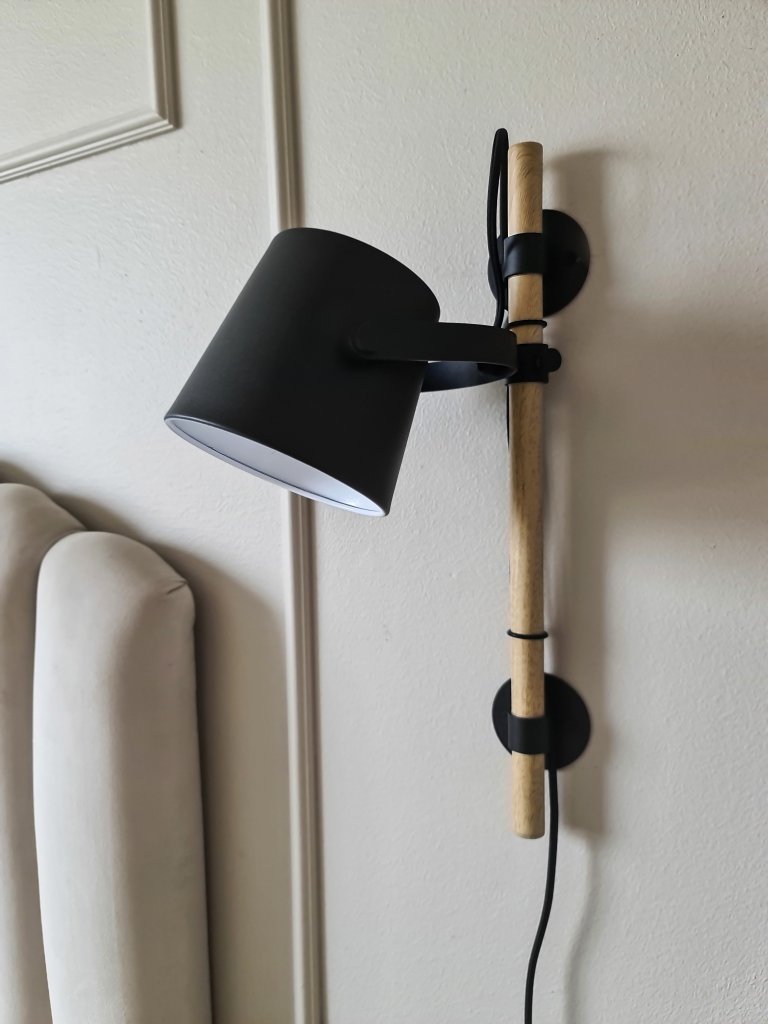 wall lamp, wood - Læselamper Aneta Belysning | Lightshop.com